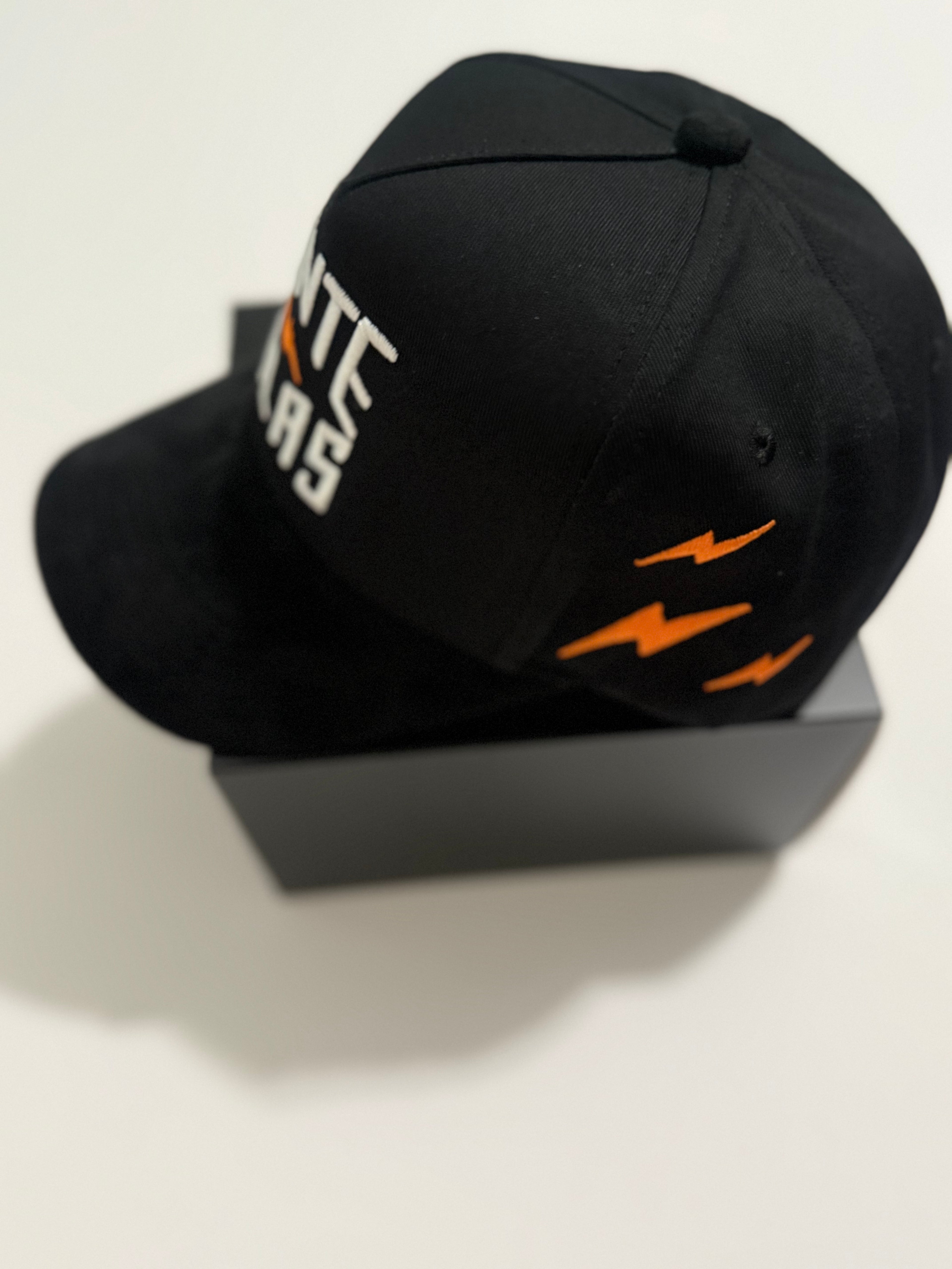 Ponte Pilas ⚡ Classic Black Snapback